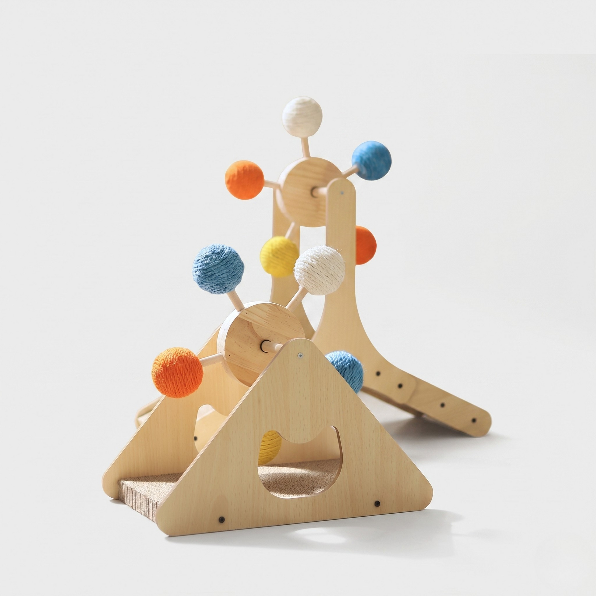 Chic Ferris Wheel Cat Scratcher