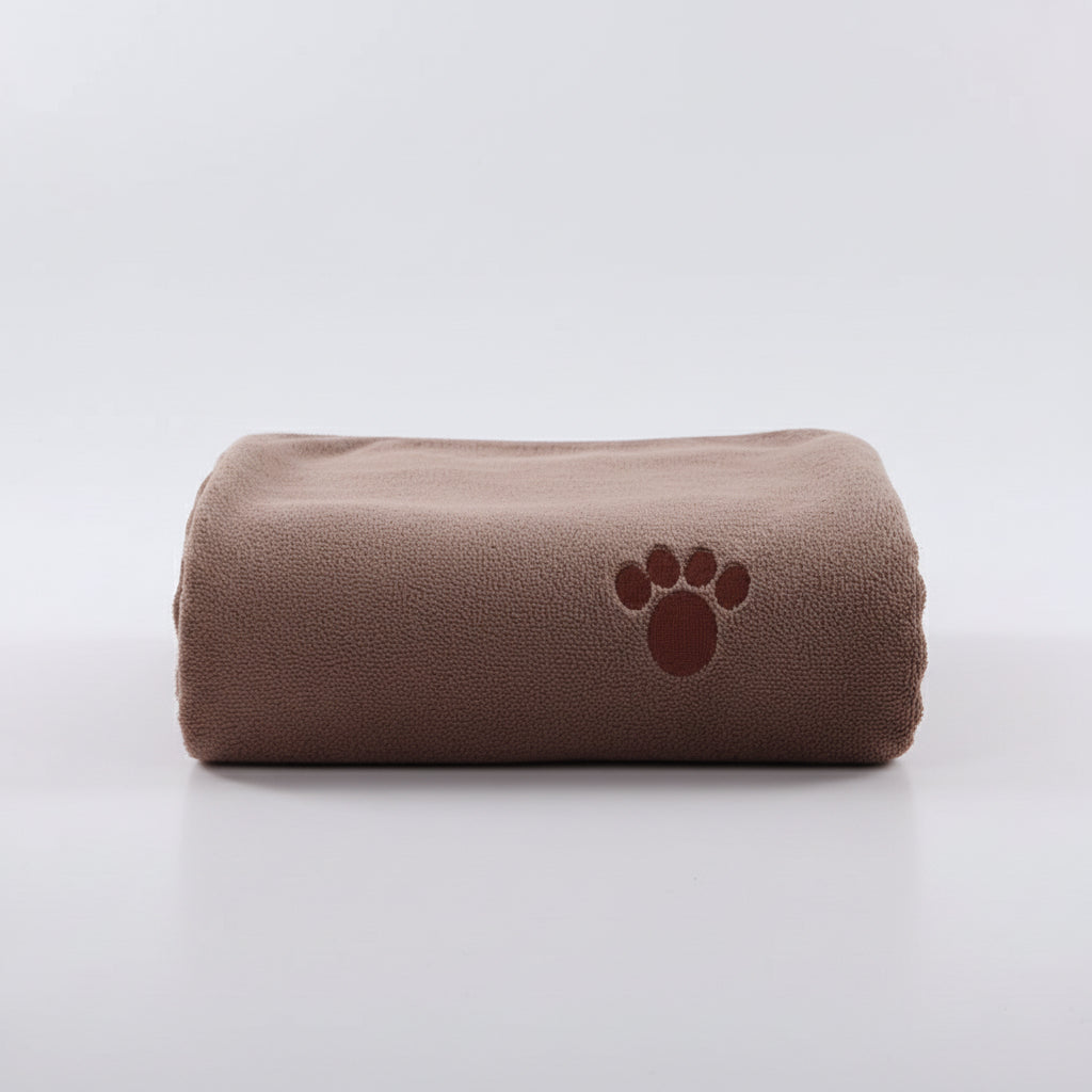 Elegant Towel With Embroidered Design