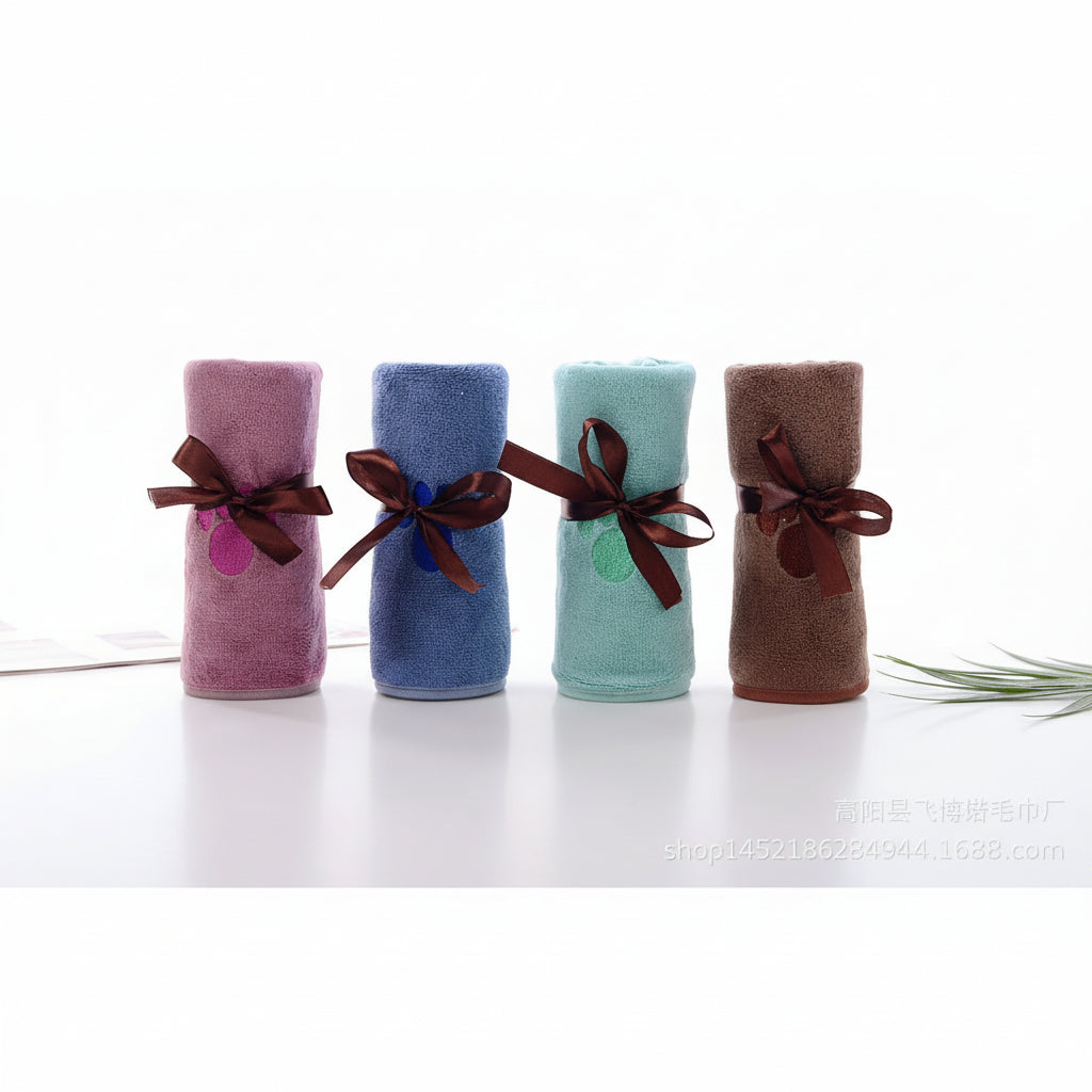 Elegant Towel With Embroidered Design