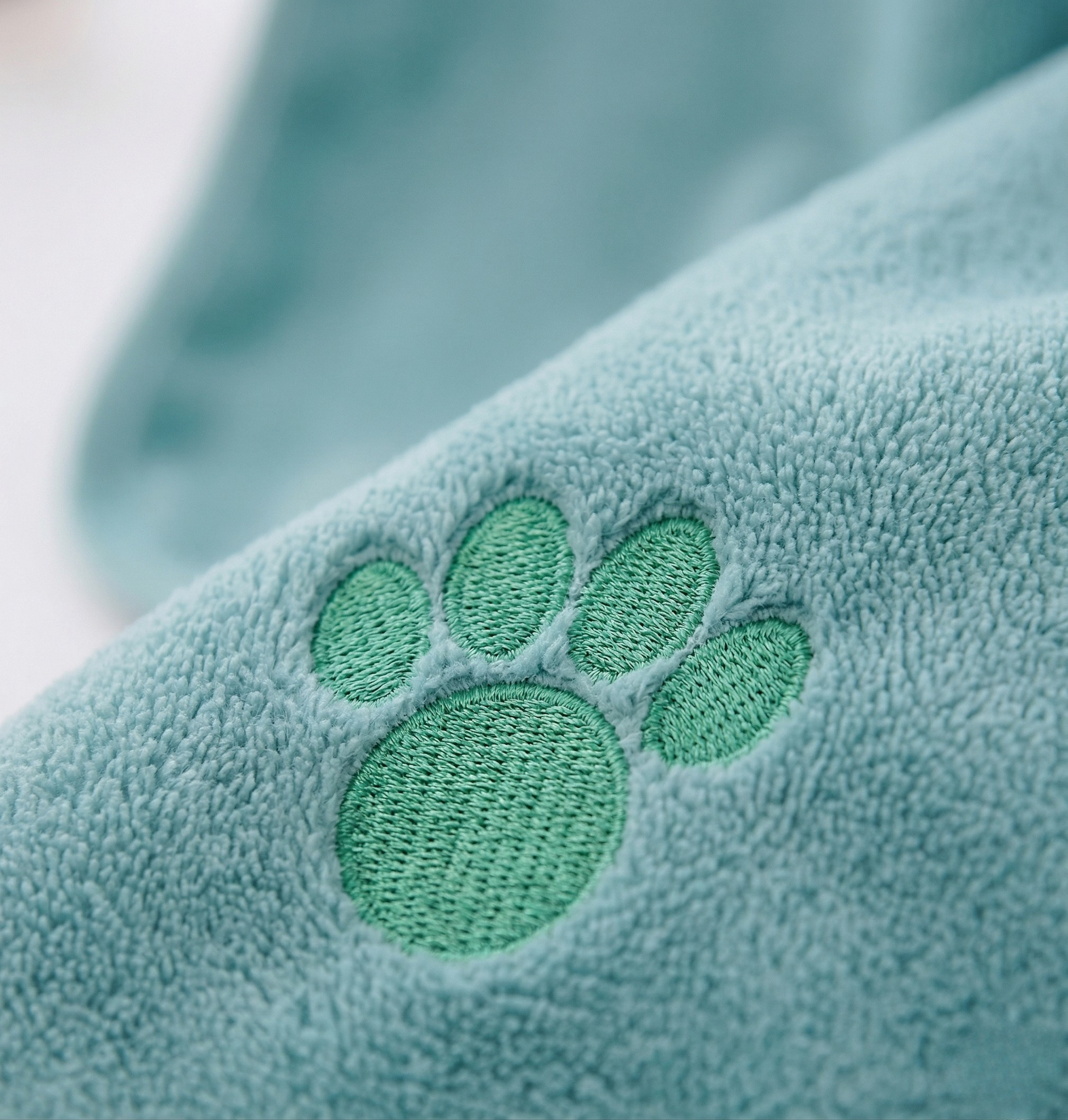 Elegant Towel With Embroidered Design